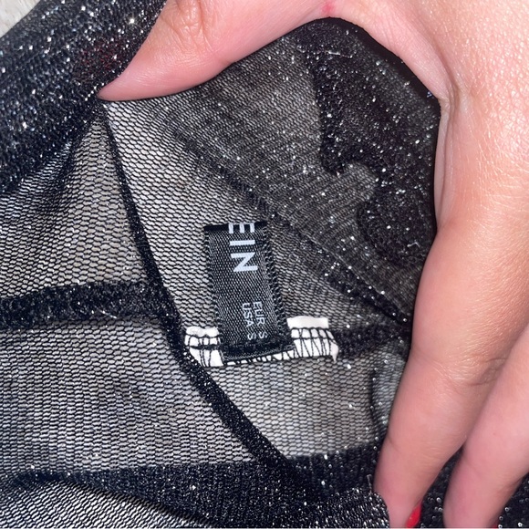 Size Small Women's Sheer Black Mesh Lettuce Trim Glitter Short Sleeve Top - Picture 14 of 16